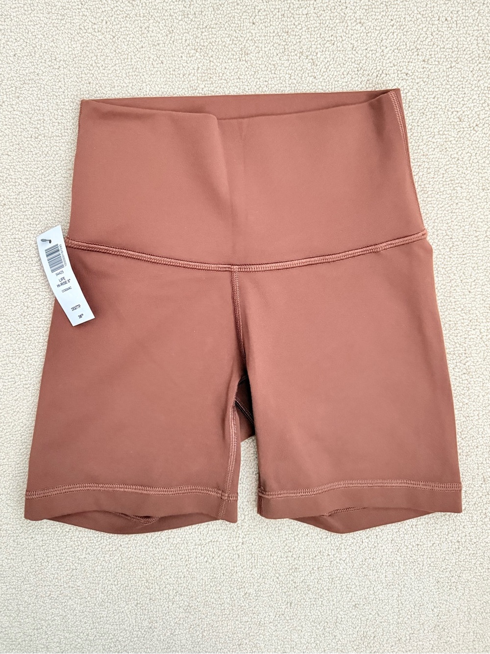 Aritzia TNA LIFE Hi-Rise 5” Shorts in Cognac (Size XXS)